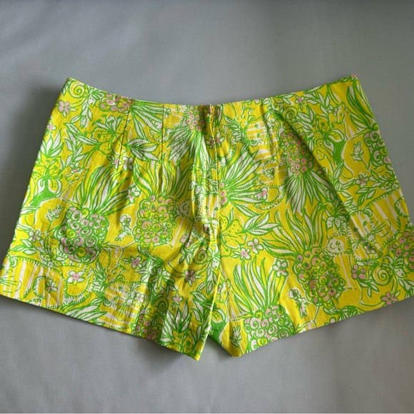 Lilly Pulitzer Liza Shorts - Picture 2 of 6